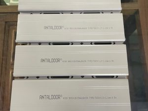 Cửa Cuốn Nan Nhôm Khe Thoáng Siêu Êm 2 Chiều ANTALDOOR